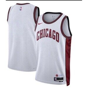 Chicago Bulls Nike Jersey Youth Boys LARGE White Dri Fit Basketball NBA NWT $90